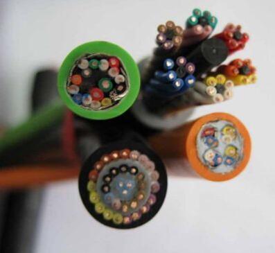 中国二重召开1000MW超超临界机组发电机转子产品鉴定会